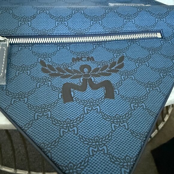 MCM Blue Canvas and leather Triangle Shoulder Bag - Picture 8 of 14